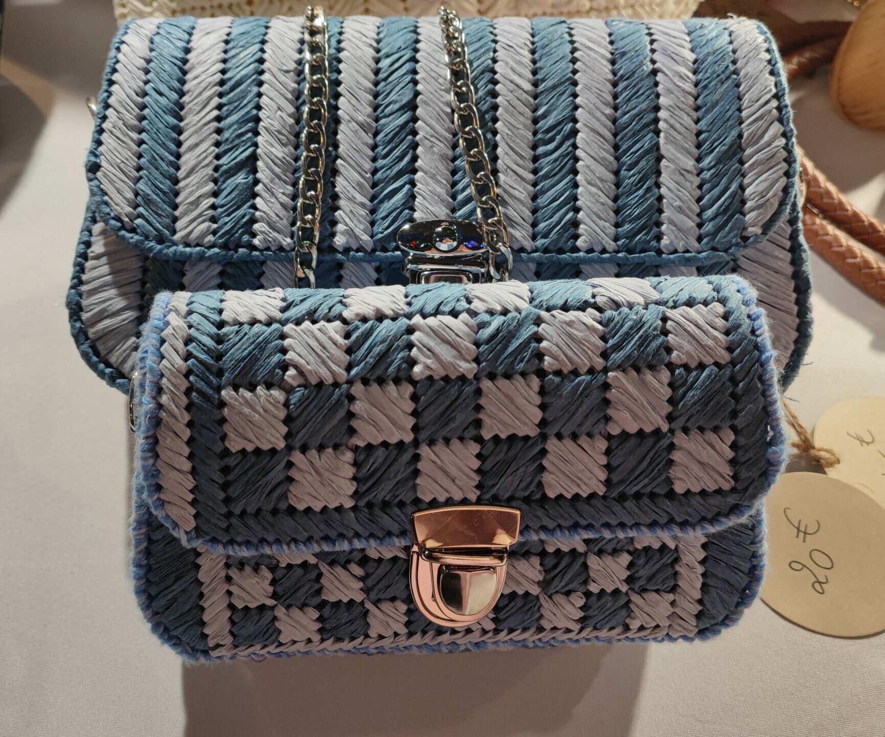Sacoche Rafia bi-couleur Damier ou rayure – Existe en trois tailles
